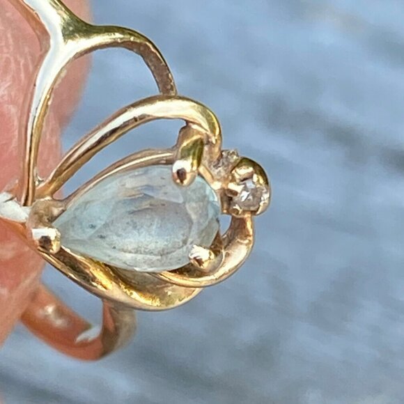 Vintage Marked 10K Yellow Gold HeartRing w/Aquamarine & Diamond Chip Broken READ - Picture 7 of 15